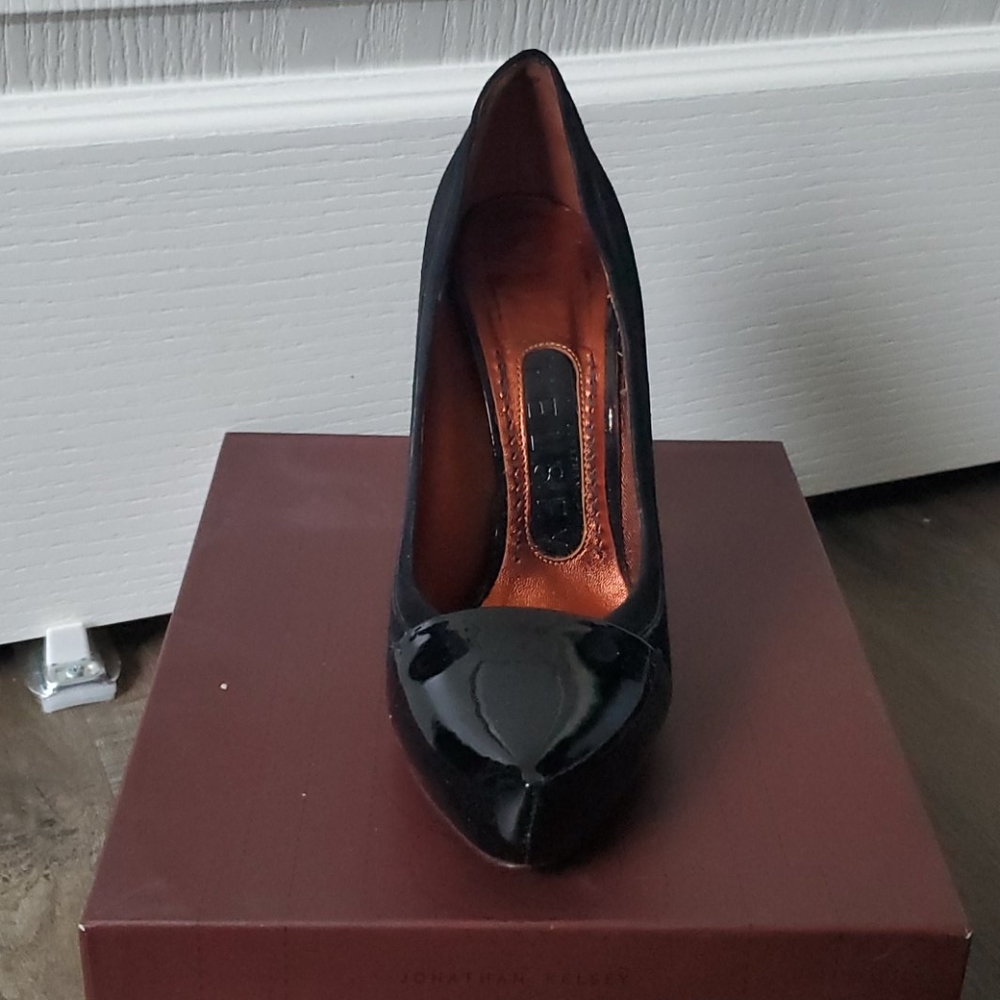 Shoes - Picture 2 of 3